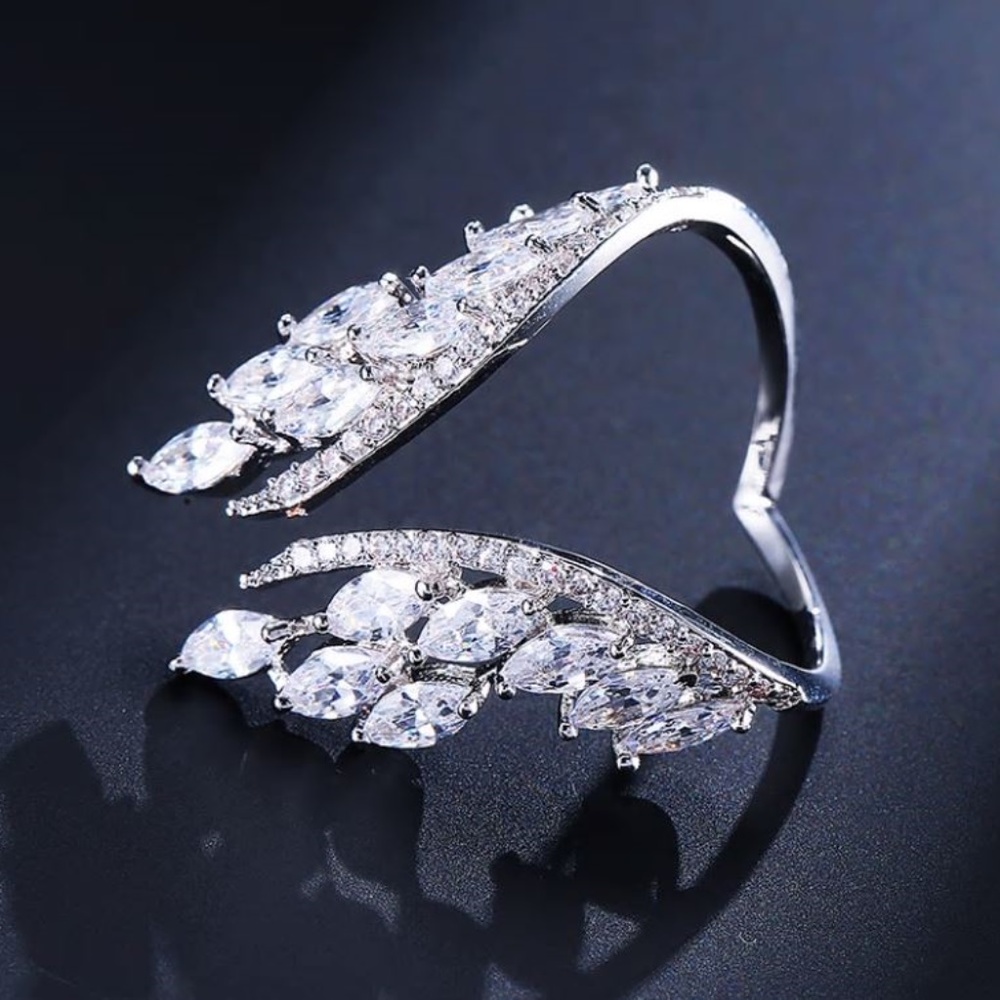 Cubic Zirconia Butterfly Wings Ring - Picture 6 of 6